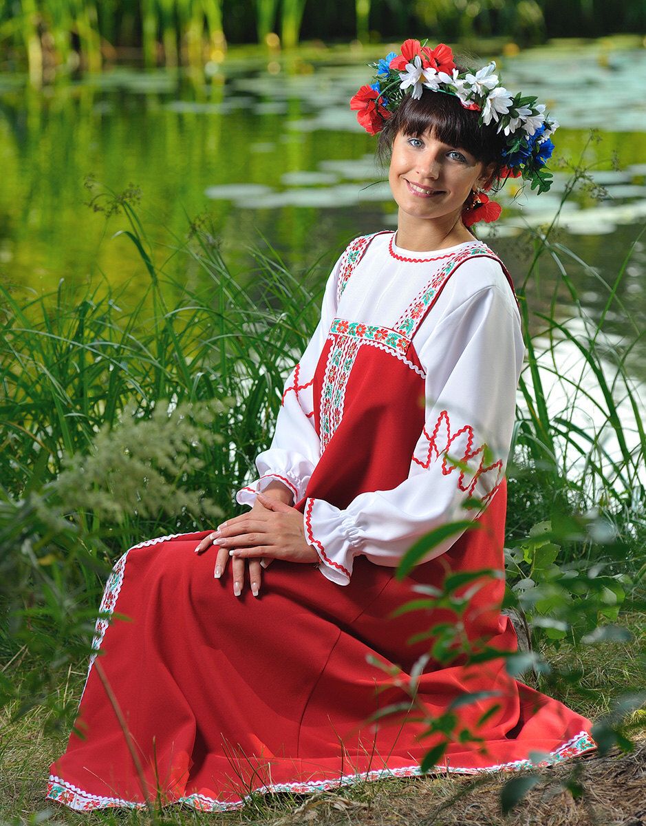 Beautiful girl Girls in Slavic costumes in Tiraspol